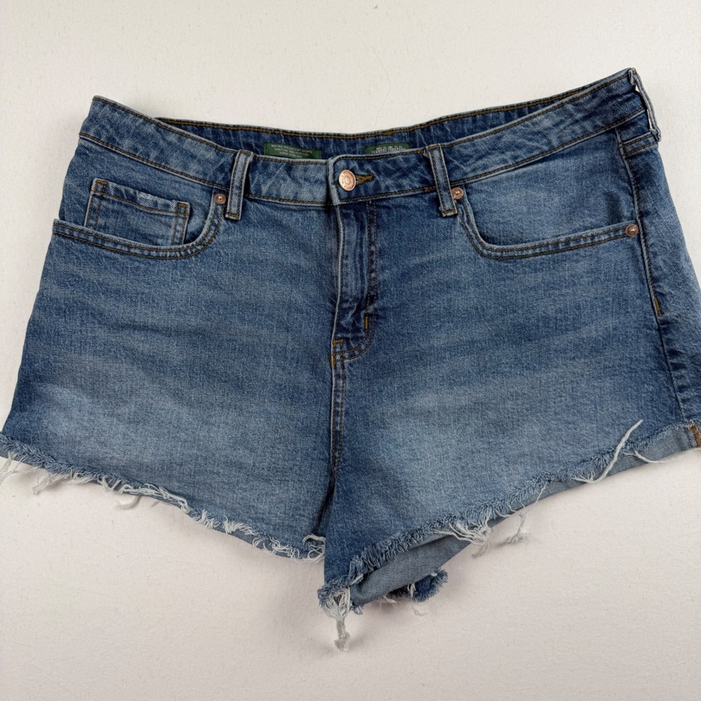 Wild Fable High Rise Cut Off Denim Shorts Medium Wash Blue Womens 16/R